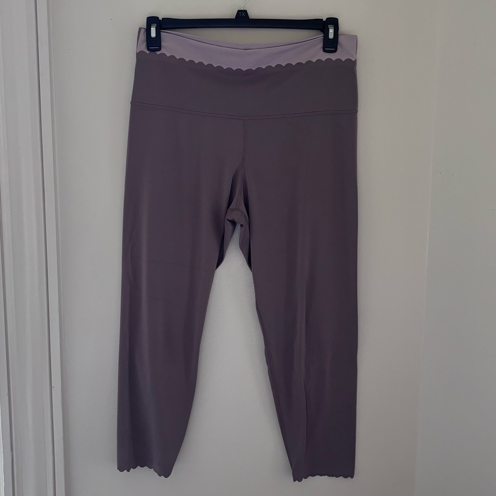 Aerie XXL Purple Grey Scalloped Leggings